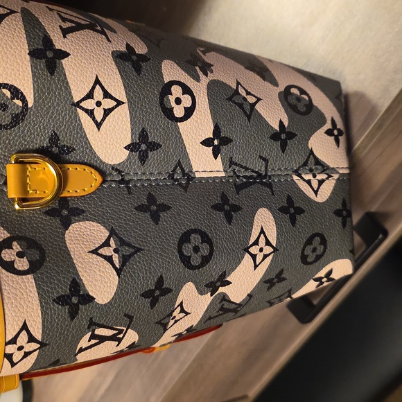 Elegant Fashion  Bag - Picture 6 of 11